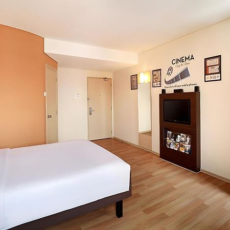 Ibis Jakarta Harmoni Eksteriør bilde