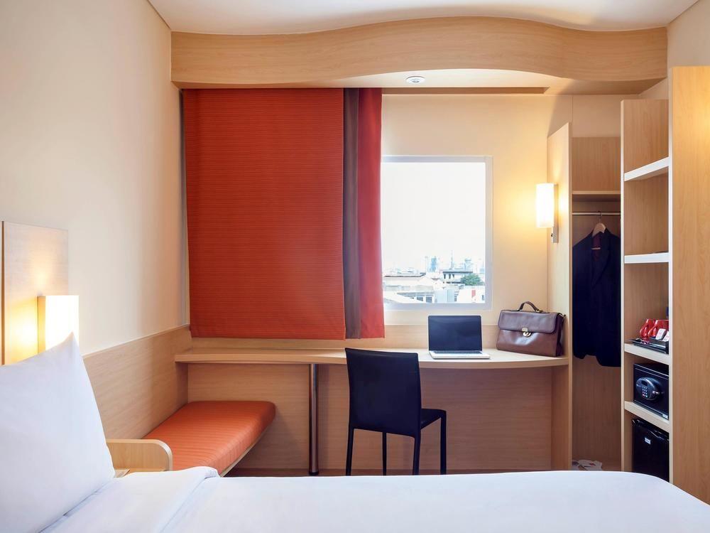Ibis Jakarta Harmoni Eksteriør bilde