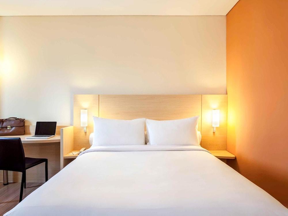 Ibis Jakarta Harmoni Eksteriør bilde