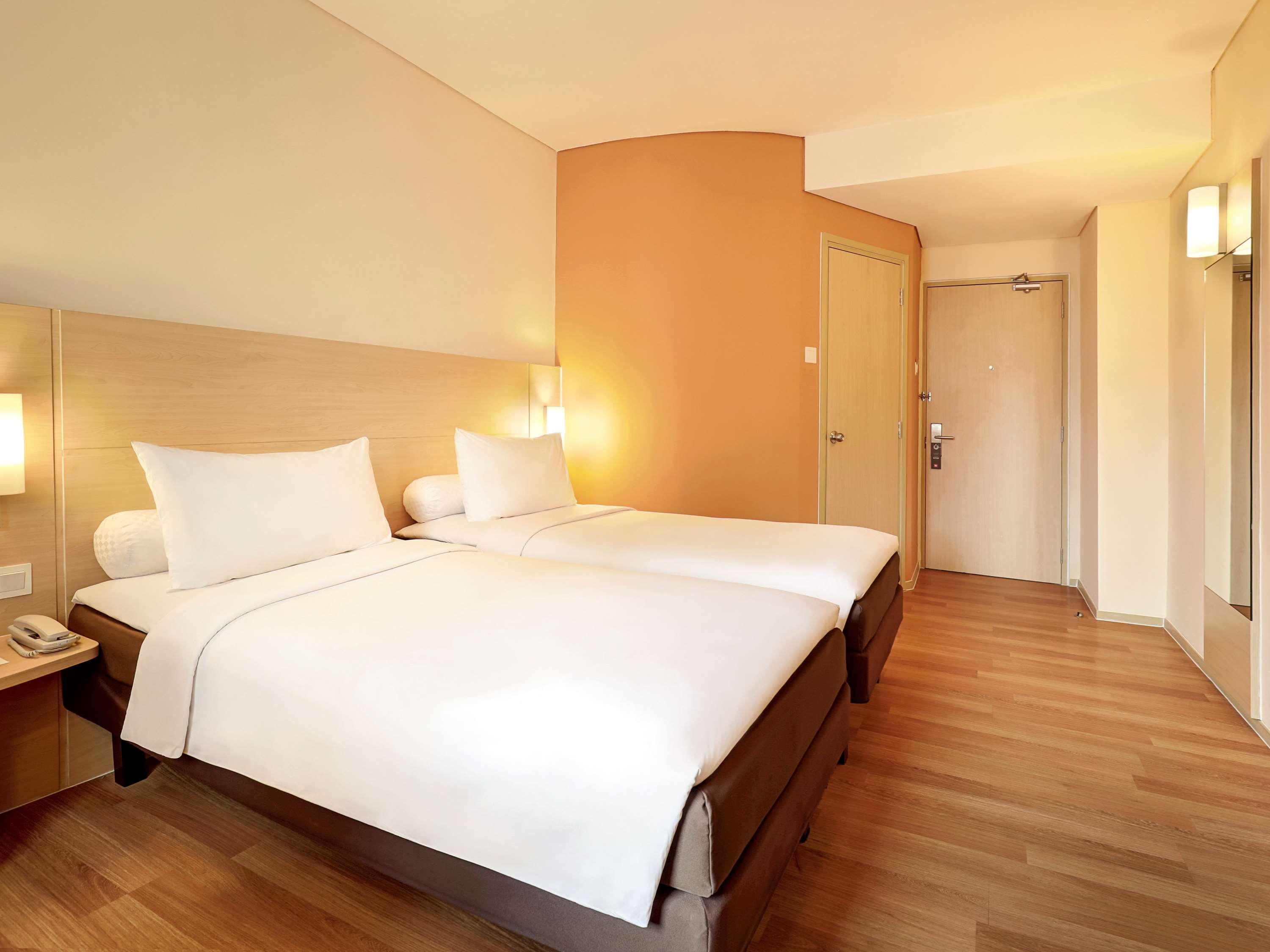 Ibis Jakarta Harmoni Eksteriør bilde