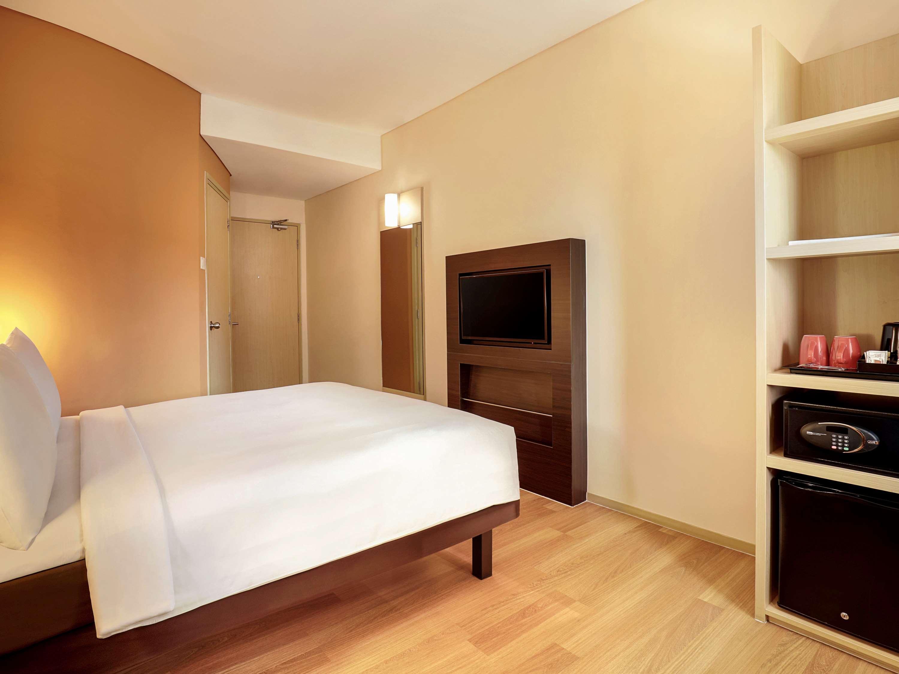 Ibis Jakarta Harmoni Eksteriør bilde