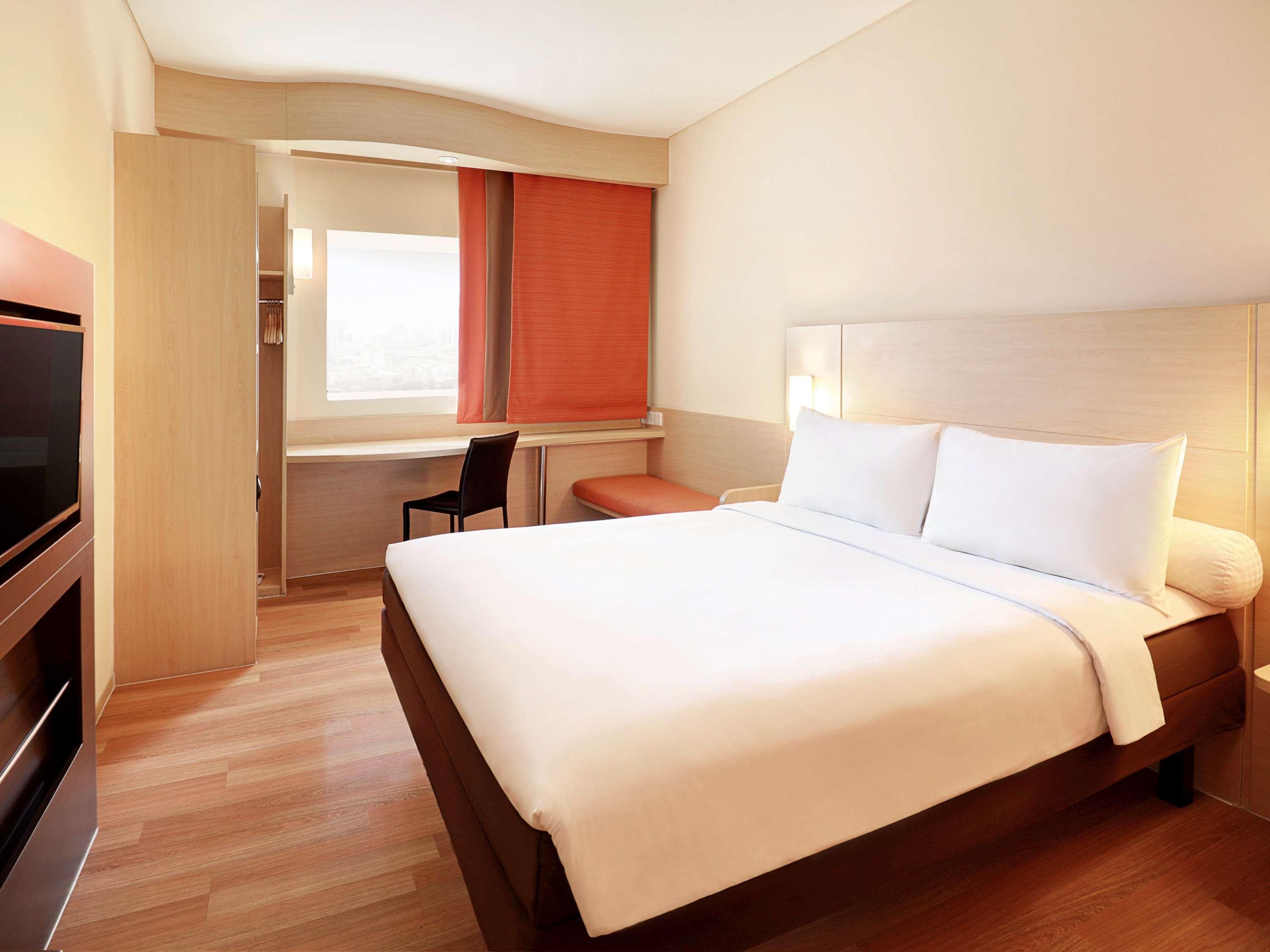 Ibis Jakarta Harmoni Eksteriør bilde