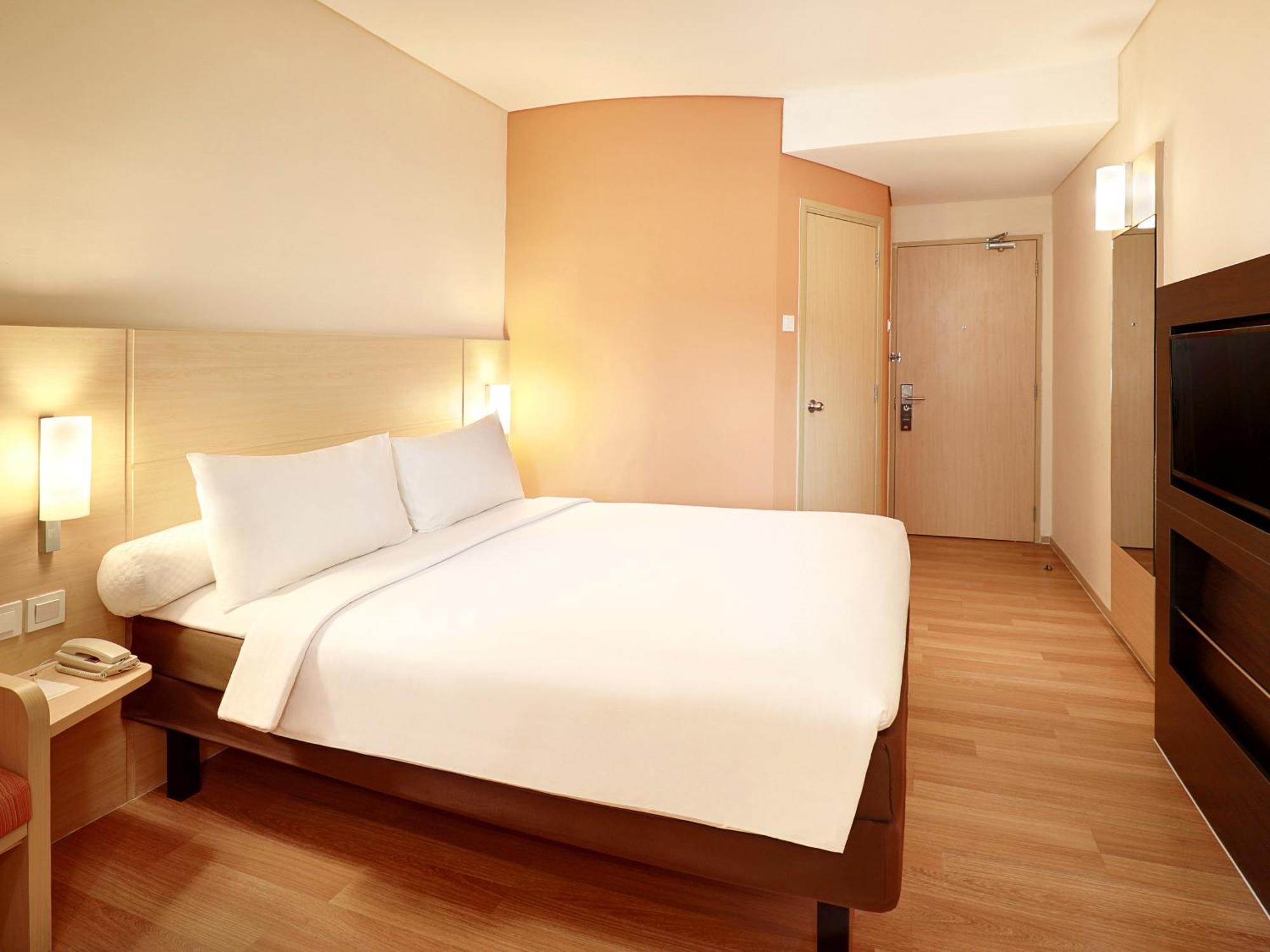 Ibis Jakarta Harmoni Eksteriør bilde