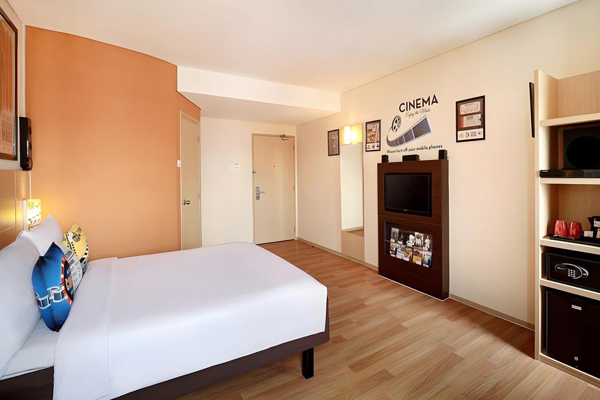 Ibis Jakarta Harmoni Eksteriør bilde
