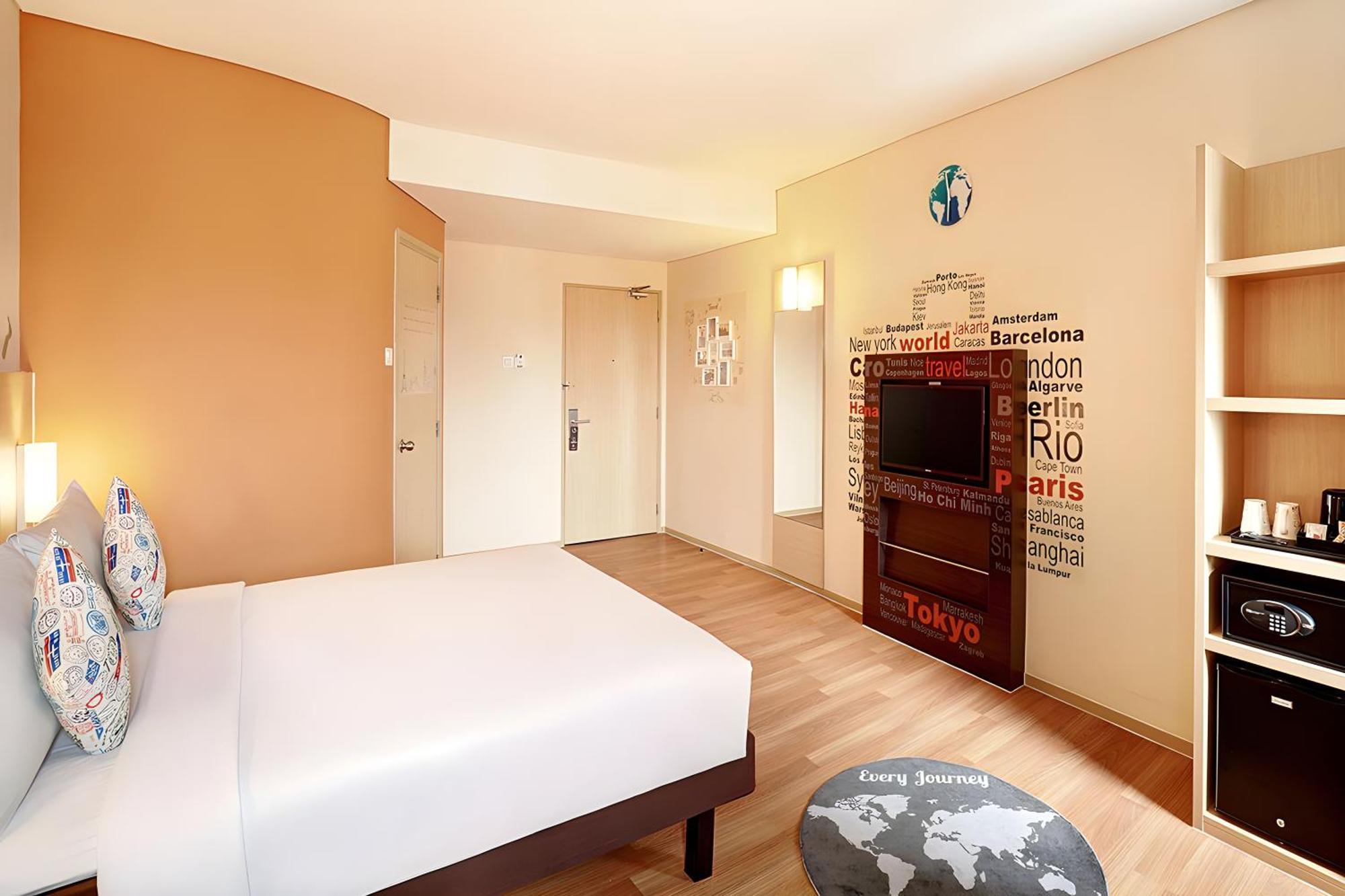 Ibis Jakarta Harmoni Eksteriør bilde