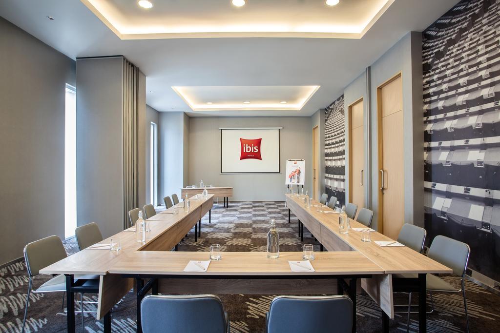 Ibis Jakarta Harmoni Eksteriør bilde